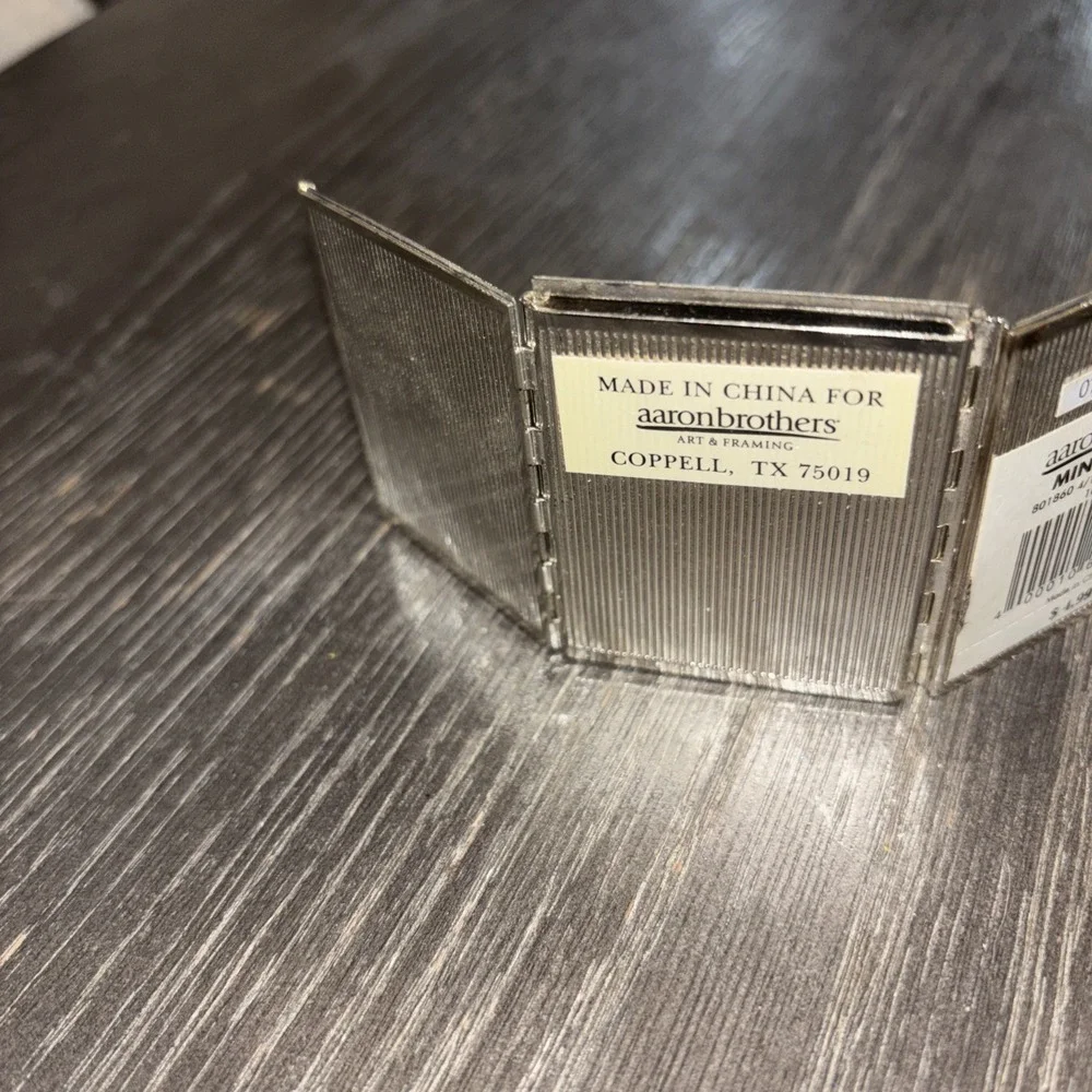 Vintage Hinged Photo Frame QuadFold Mini Silver‎ Tone Embossed Metal 1x2